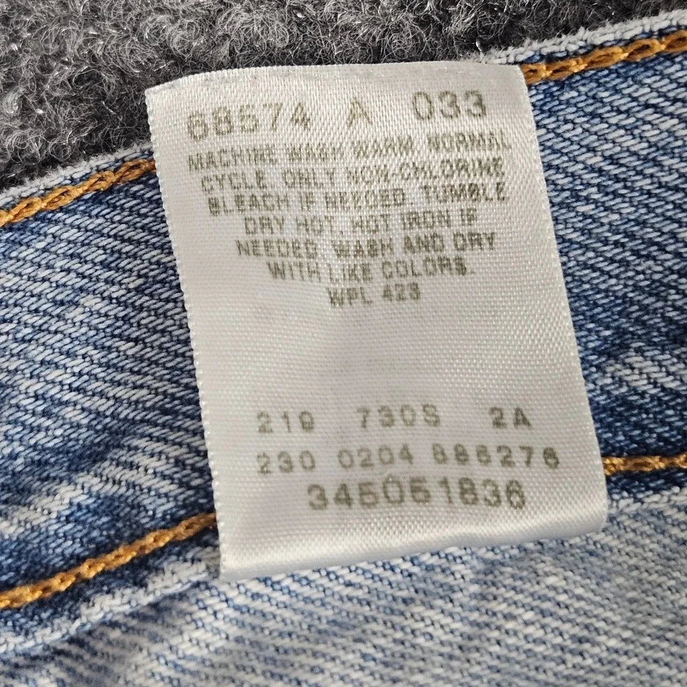 Levi's 505 Denim Shorts Mens W34 Light Wash Cutoff Raw Hem Vintage Casual Summer - Picture 5 of 8